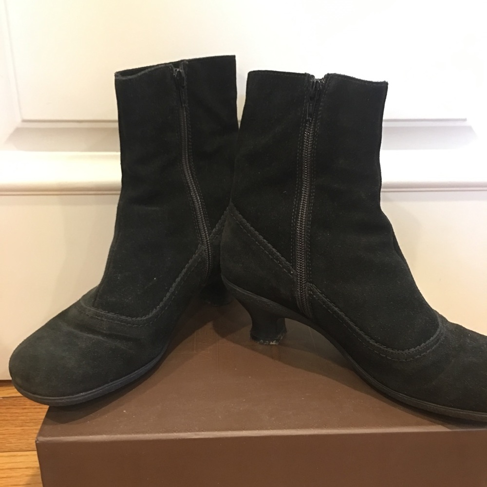 C La Canadienne women suede waterproof boots